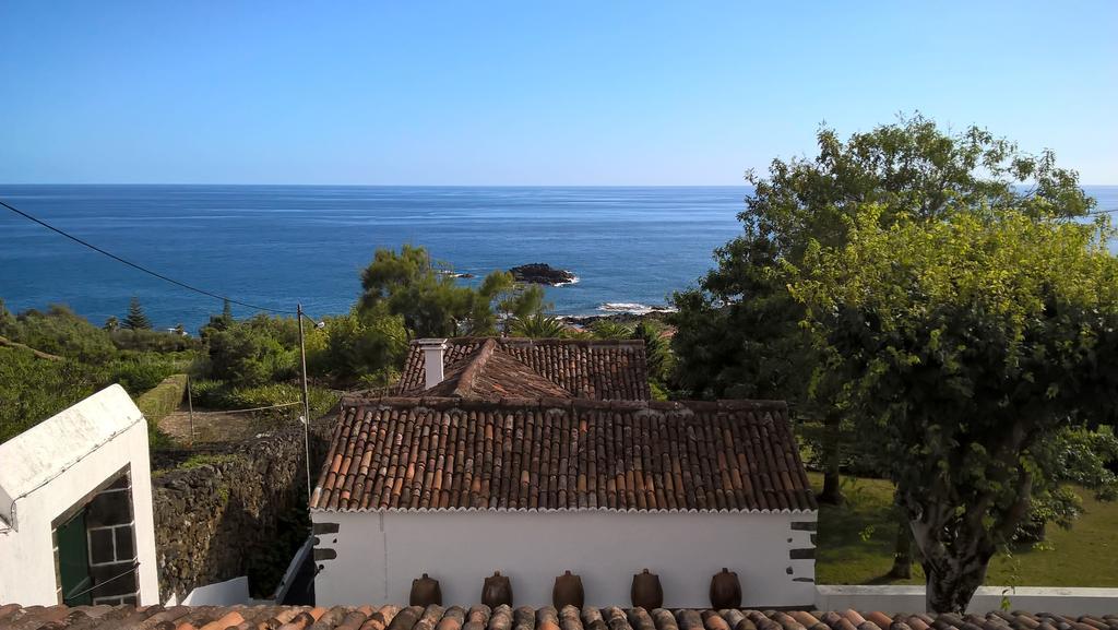 Monserrate - Galera Cottage Caloura Eksteriør billede