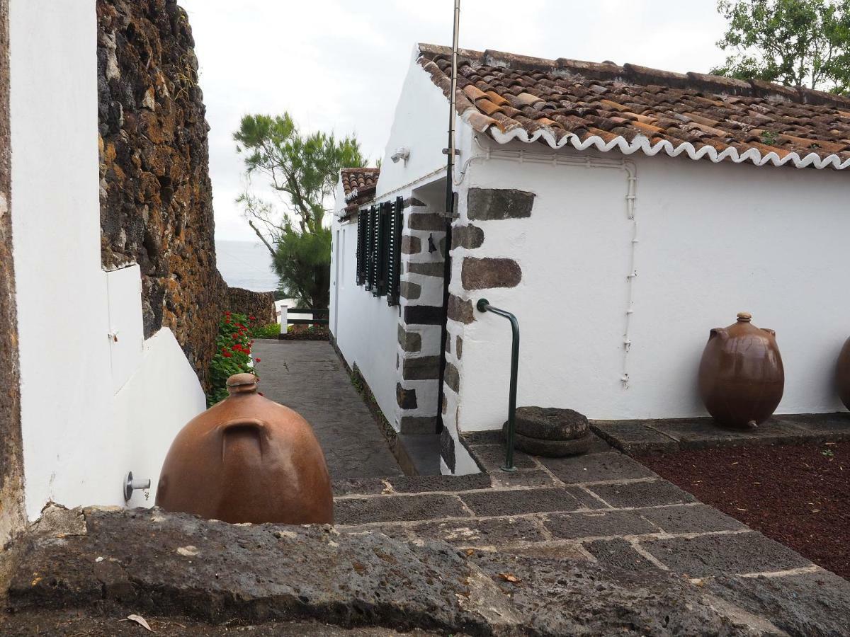 Monserrate - Galera Cottage Caloura Eksteriør billede